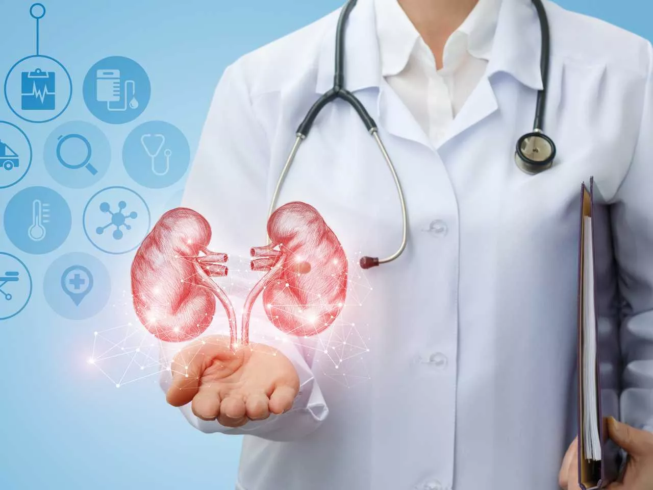 Hombre practicando actividad física moderada para mejorar la circulación pélvica